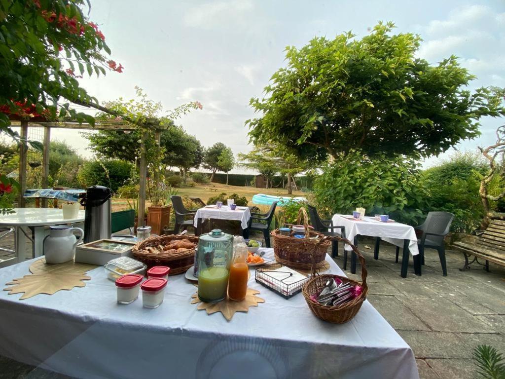 Villa Valentine Saint-Coulomb Luaran gambar